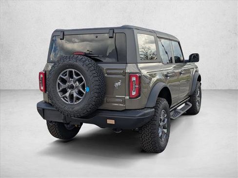 New 2025 Ford Bronco Badlands image 2