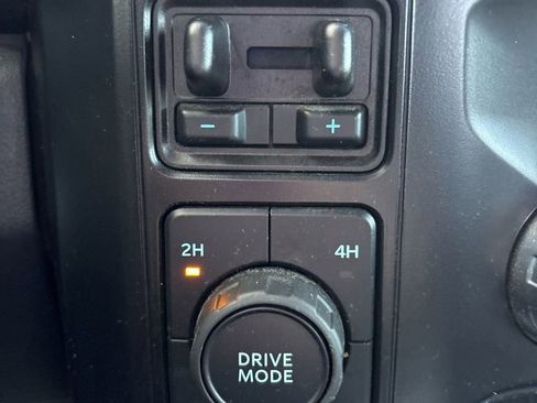 Used 2024 Ford F350 Platinum image 20