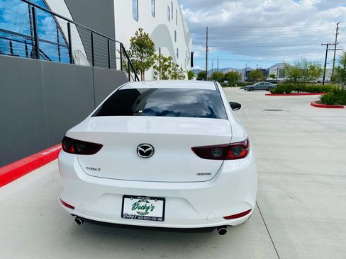 Used 2020 MAZDA MAZDA3 Sedan FWD image 24