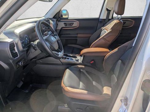 Used 2025 Ford Bronco Sport Outer Banks image 13