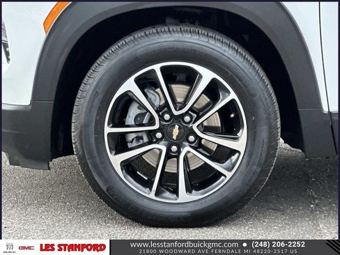 Used 2025 Chevrolet TrailBlazer LT FWD image 10
