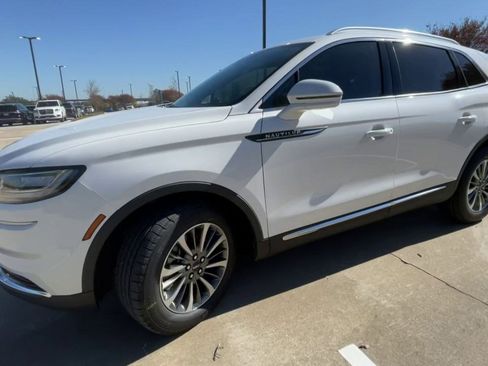 Used 2021 Lincoln Nautilus FWD w/ Equipment Group 101A image 6