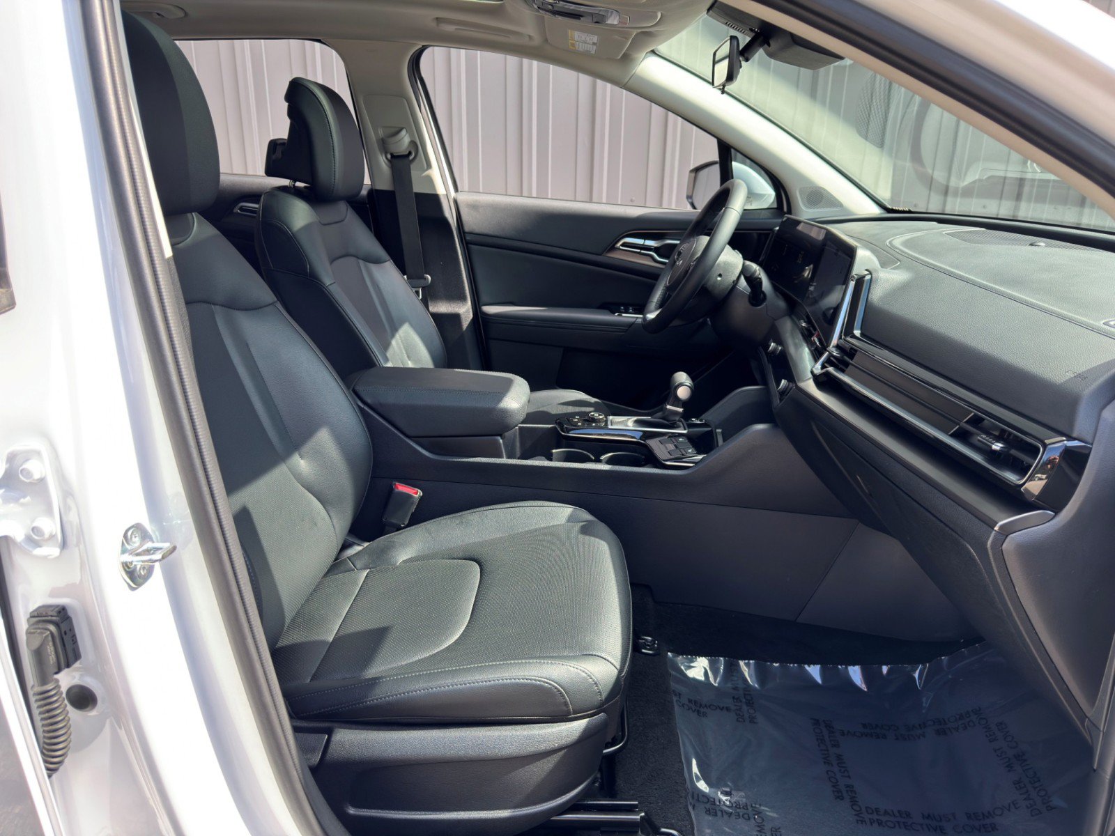 Used 2025 Kia Sportage EX w/ Premium Package FWD image 15