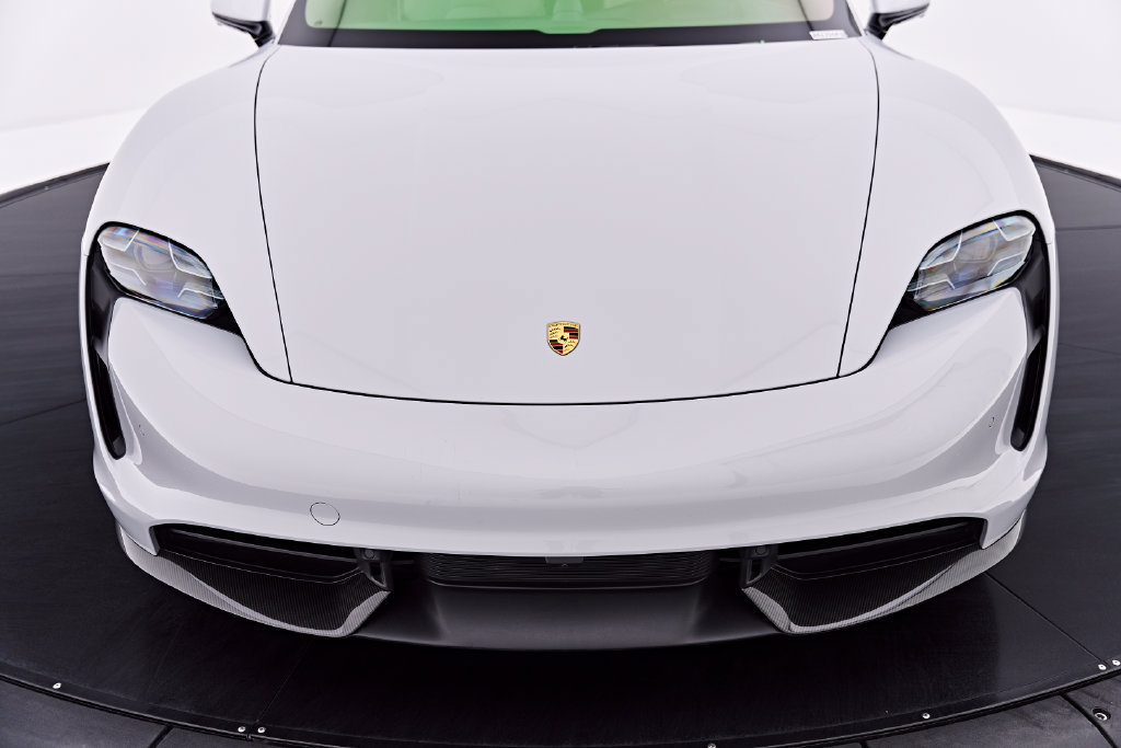 Used 2021 Porsche Taycan Turbo S AWD/4WD image 20