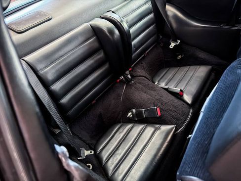 Used 1988 Porsche 911 Carrera RWD image 35