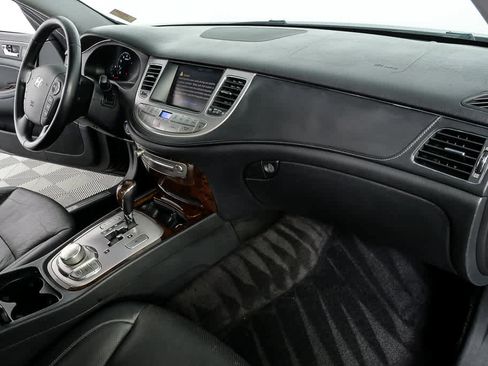 Used 2009 Hyundai Genesis 3.8 w/ Technology Pkg 4 image 23