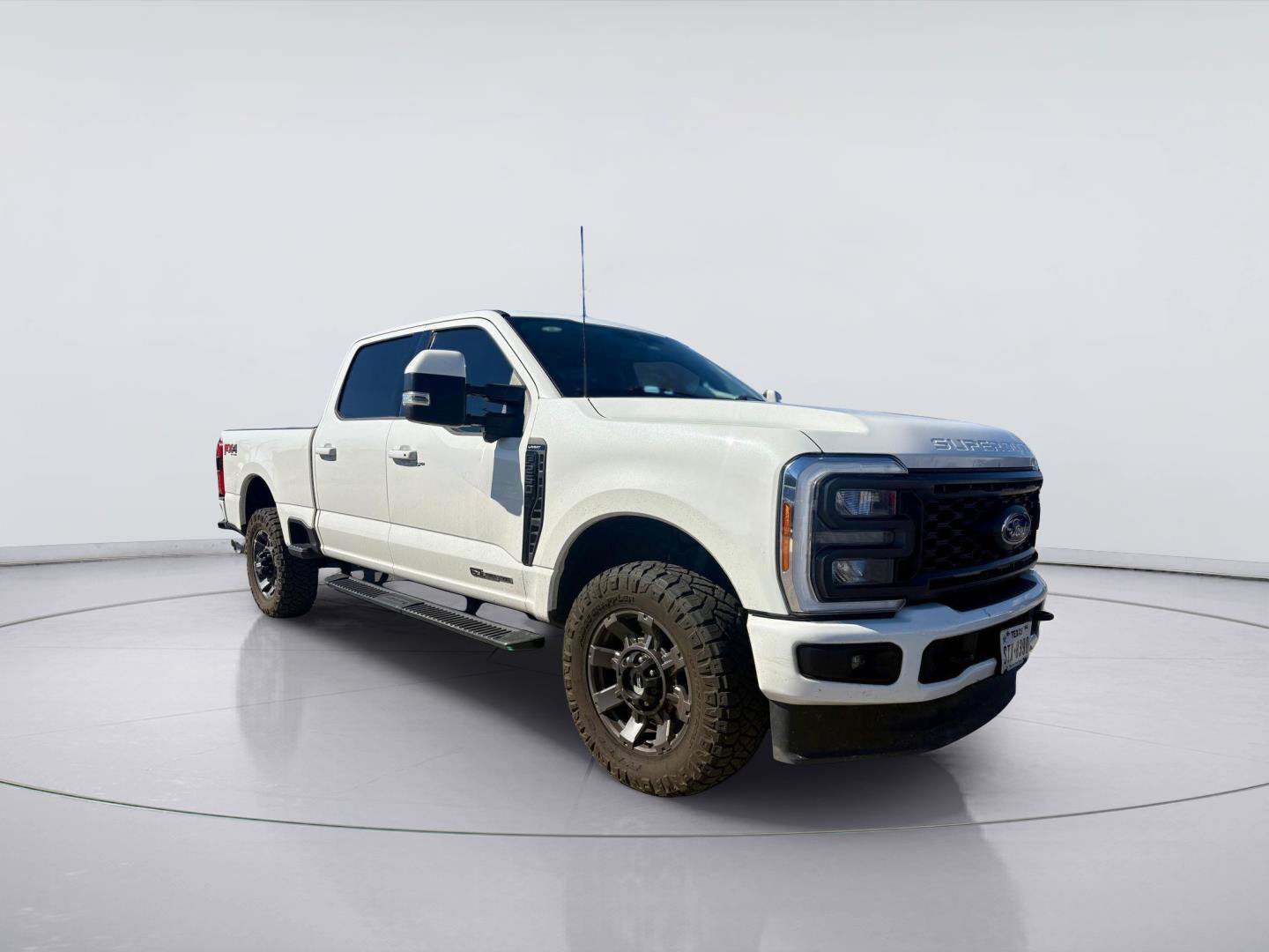 Used 2023 Ford F250 Lariat w/ Sport Appearance Package AWD/4WD image 1