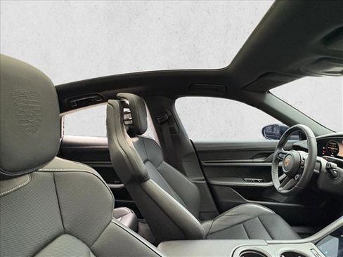 Used 2024 Porsche Taycan 4S image 24