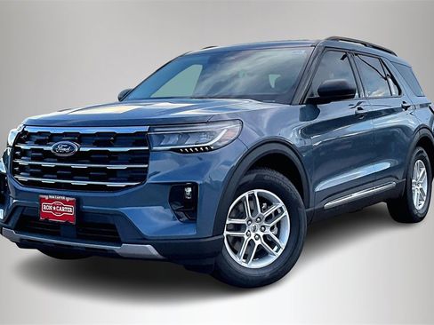 New 2025 Ford Explorer Active w/ Active Comfort Package image 2
