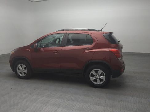 Used 2021 Chevrolet Trax LT AWD/4WD image 3