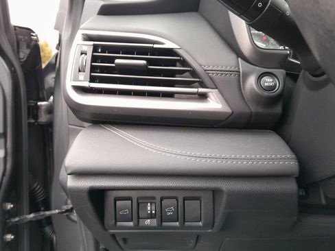 Used 2020 Subaru Outback Limited image 15