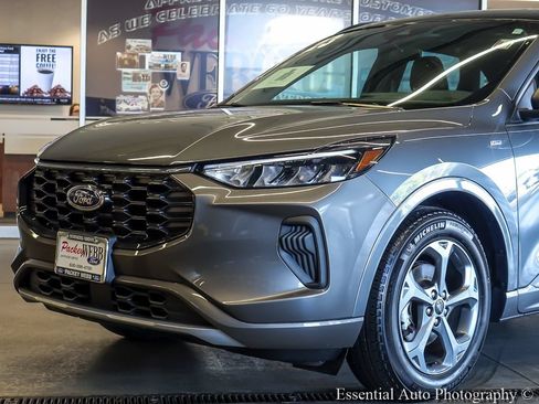 Certified 2023 Ford Escape ST-Line w/ Tech Pack #1 FWD image 3