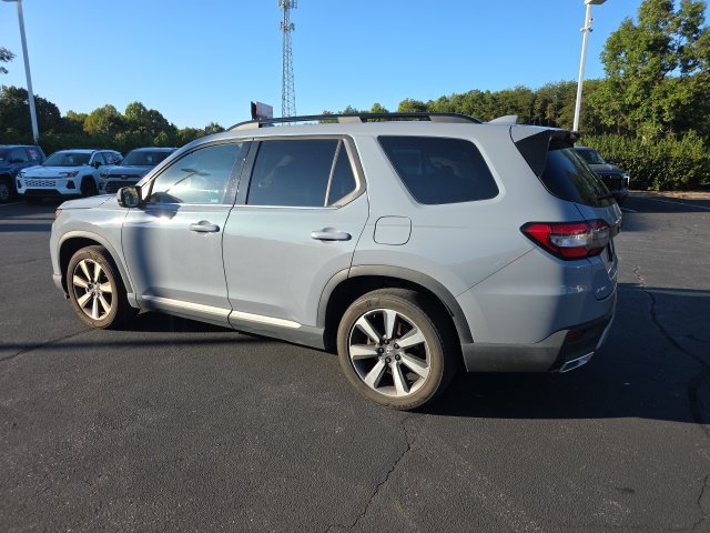 Used 2024 Honda Pilot Touring image 5