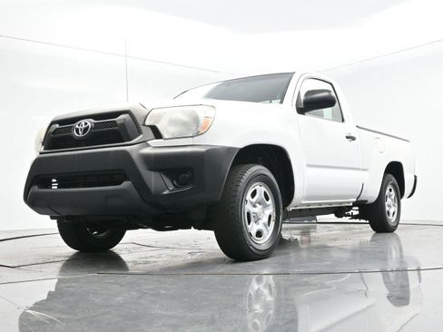 Used 2012 Toyota Tacoma 2WD Regular Cab image 30