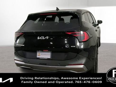 New 2026 Kia Sportage LX image 9