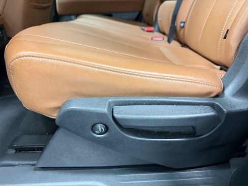 Used 2023 INFINITI QX60 Sensory w/ Vision Package AWD/4WD image 10