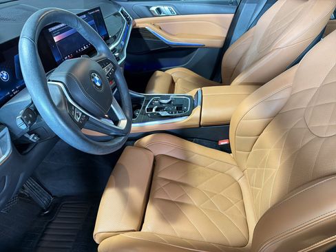 Certified 2024 BMW X5 sDrive40i w/ Parking Assistance Package RWD image 3