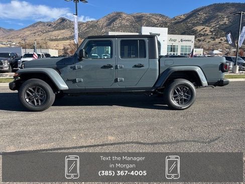 New 2026 Jeep Gladiator Sport image 7