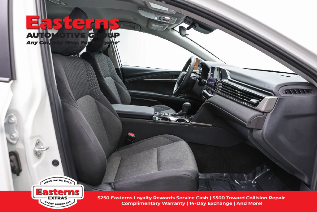 Used 2025 Toyota Camry LE FWD image 25