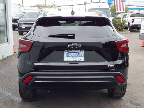 Used 2024 Chevrolet Trax RS w/ Driver Confidence Package FWD image 5