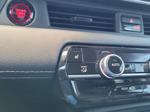 Used 2024 Honda Pilot Touring image 27