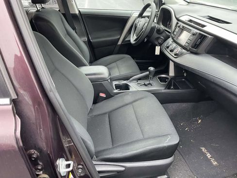 Used 2016 Toyota RAV4 LE image 46
