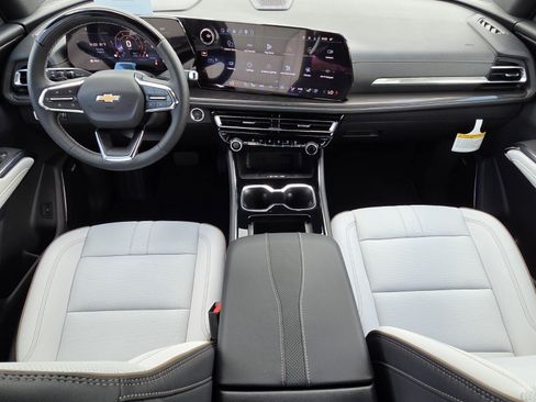 New 2026 Chevrolet Traverse High Country FWD image 8