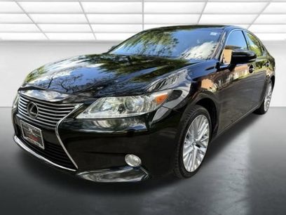 Used 2013 Lexus ES 350 w/ Luxury Pkg