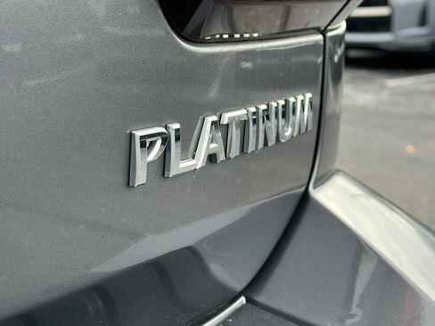 Used 2021 Nissan Armada Platinum w/ Captain's Chairs Package image 10