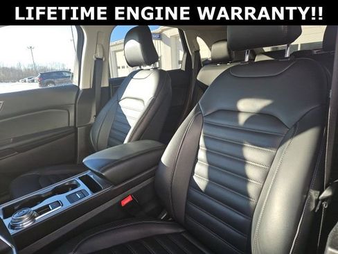 Used 2024 Ford Edge SEL image 17