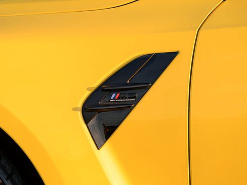 Used 2026 BMW M3 Competition w/ M Carbon Exterior Package AWD/4WD image 11