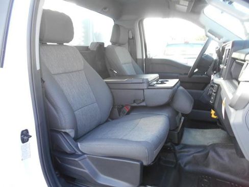 Used 2024 Ford F550 4x4 Regular Cab Super Duty image 22