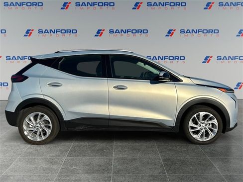 Used 2023 Chevrolet Bolt EUV LT w/ Driver Confidence Package image 6