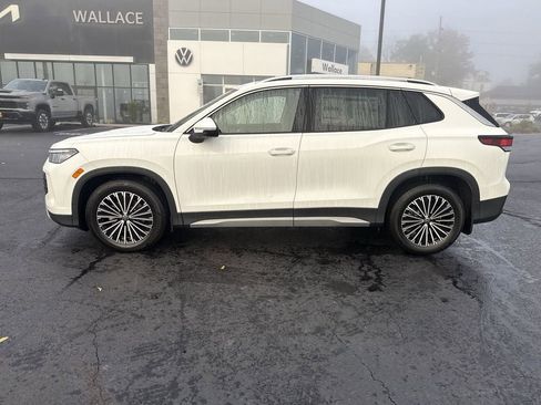 New 2026 Volkswagen Tiguan S FWD image 3