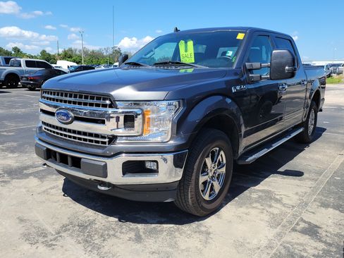 Used 2020 Ford F150 XLT w/ Equipment Group 302A Luxury AWD/4WD image 3