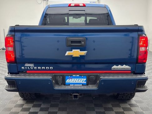 Used 2015 Chevrolet Silverado 1500 High Country w/ High Country Premium Package AWD/4WD image 8