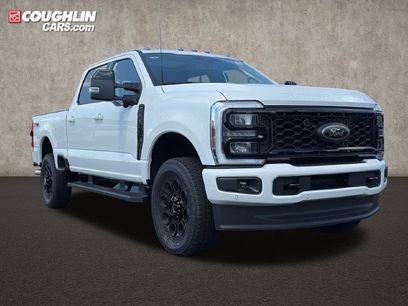 New 2026 Ford F350 Lariat w/ Black Appearance Package