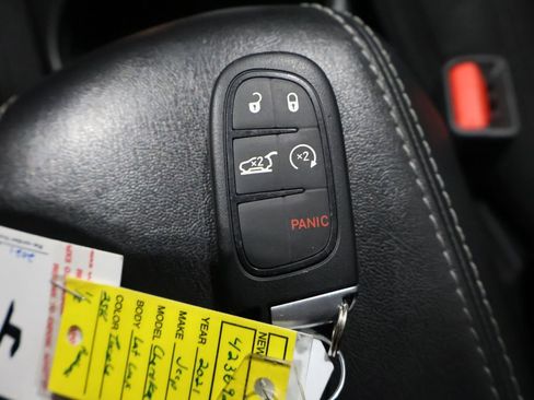 Certified 2021 Jeep Cherokee Latitude Lux w/ Comfort/Convenience Group image 28