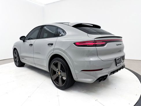 Used 2022 Porsche Cayenne Turbo AWD/4WD image 20