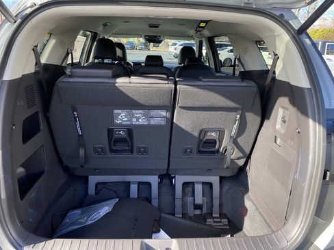 New 2026 Kia Carnival EX image 5