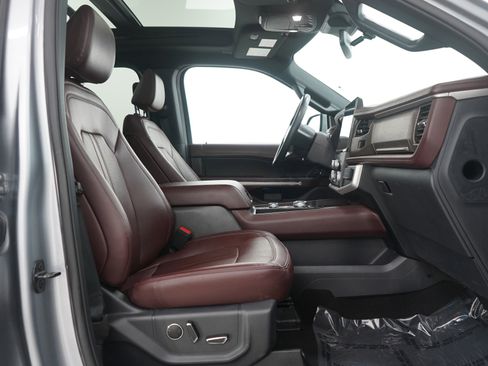 Used 2024 Ford Expedition Max Limited image 11