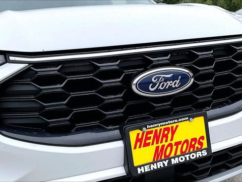Used 2023 Ford Escape ST-Line w/ Tech Pack #1 AWD/4WD image 32