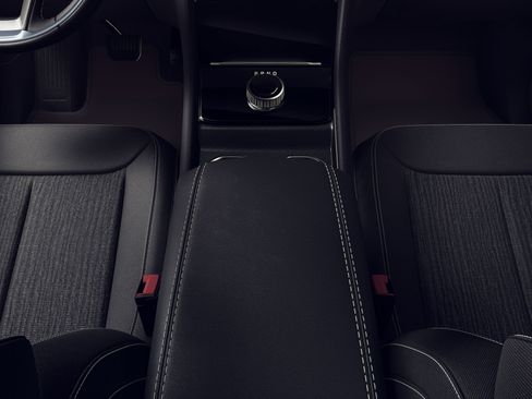 New 2026 Jeep Grand Cherokee Laredo RWD image 4