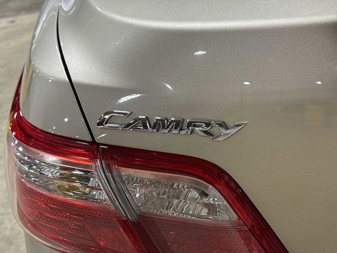 Used 2007 Toyota Camry XLE image 24