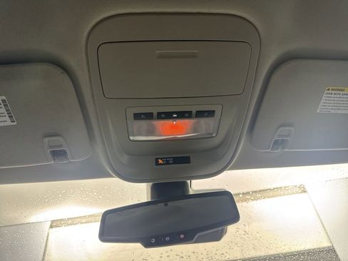 Used 2021 Chevrolet Colorado LT w/ Safety Package image 26