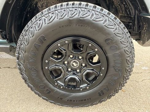 Used 2021 Ford Bronco First Edition image 16