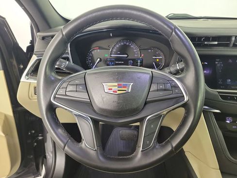 Used 2018 Cadillac XT5 FWD image 20