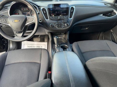 Used 2020 Chevrolet Malibu LT image 17