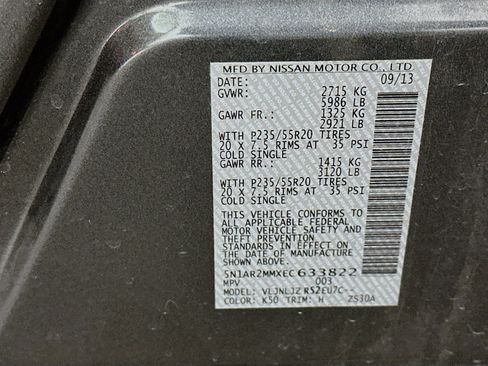 Used 2014 Nissan Pathfinder Platinum w/ Platinum Premium Package image 17