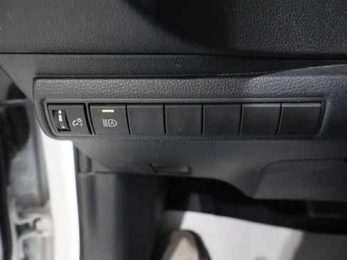 Used 2022 Toyota Corolla SE image 26